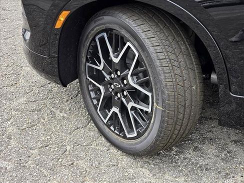 New 2025 Chevrolet Blazer RS w/ Driver Confidence II Package image 22