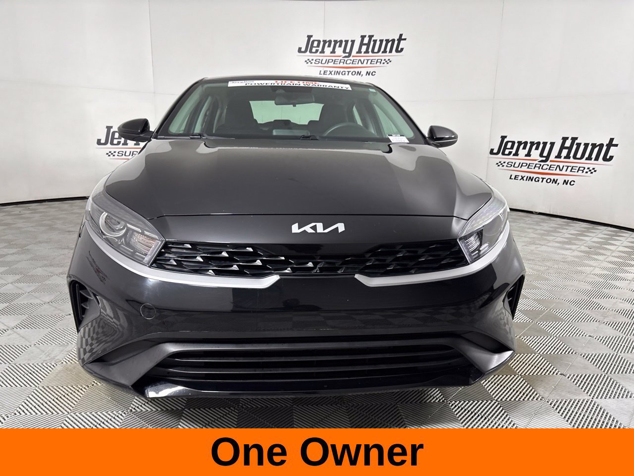 Used 2024 Kia Forte LXS FWD image 3