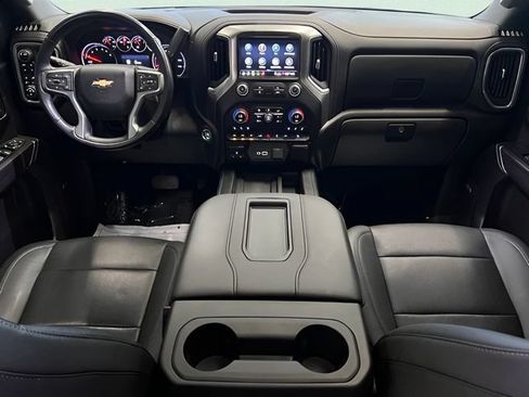 Used 2022 Chevrolet Silverado 1500 LTZ w/ LTZ Premium Package AWD/4WD image 17
