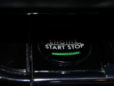 Used 2021 Lincoln Nautilus Reserve w/ Equipment Group 201A image 27