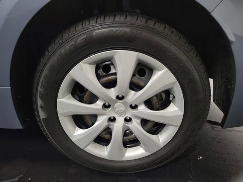 Used 2023 Toyota Corolla LE FWD image 10