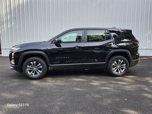 New 2026 Chevrolet Equinox LT w/ Convenience Package II image 2