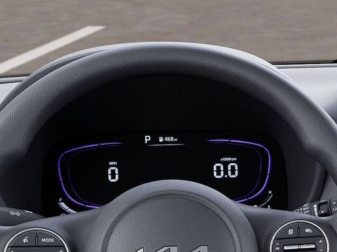 Used 2025 Kia Soul LX FWD image 21