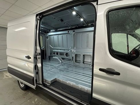 New 2026 Ford Transit 250 148 Medium Roof RWD image 9