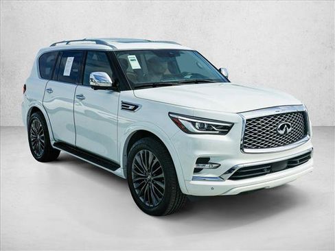 Used 2023 INFINITI QX80 Sensory w/ Cargo Package AWD/4WD image 3