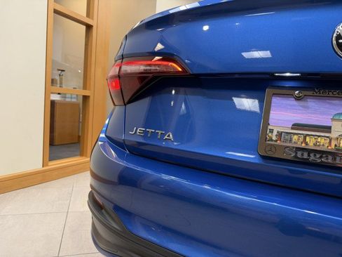 Used 2023 Volkswagen Jetta SE image 24