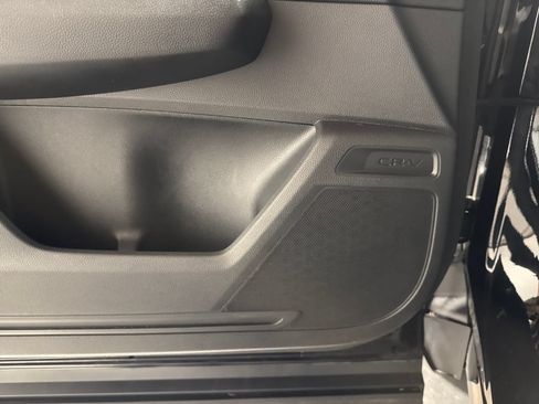 Used 2025 Honda CR-V EX image 16