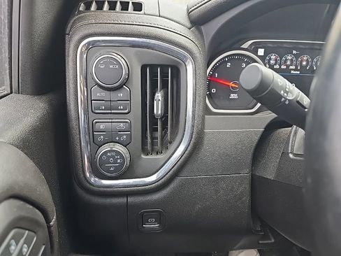 Used 2023 Chevrolet Silverado 2500 High Country image 23