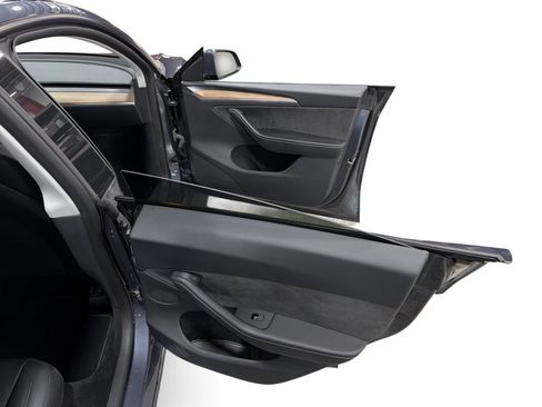 Certified 2023 Tesla Model Y AWD image 12