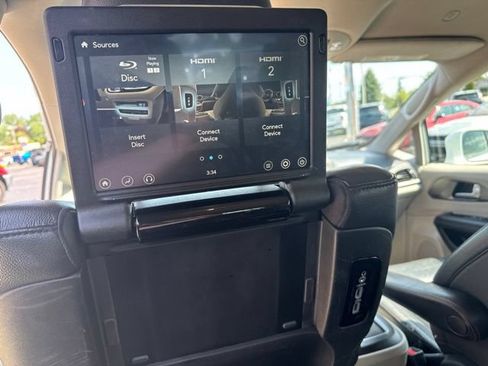 Used 2020 Chrysler Pacifica Touring-L Plus FWD image 13