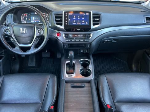 Used 2017 Honda Pilot EX-L image 3