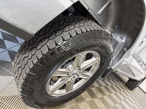 Used 2025 Ford F150 Lariat w/ FX4 Off-Road Package image 31