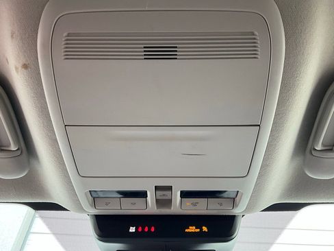 Used 2025 MAZDA CX-30 AWD 2.5 S w/ Preferred Package image 17