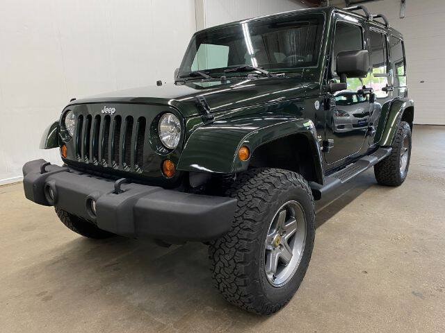 Used 2011 Jeep Wrangler Unlimited Sahara AWD/4WD image 8
