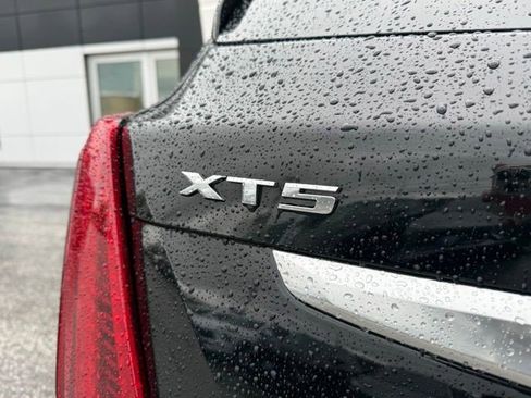 Certified 2024 Cadillac XT5 Premium Luxury AWD/4WD image 9
