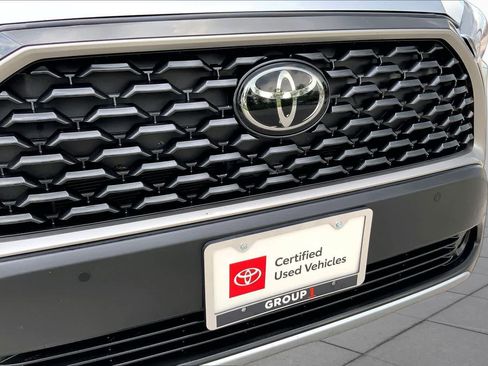 Certified 2025 Toyota Corolla Cross XLE AWD/4WD image 29