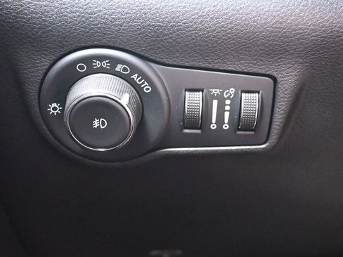 Used 2022 Jeep Compass Limited AWD/4WD image 17