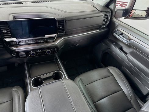 Used 2024 Chevrolet Silverado 3500 LTZ w/ LTZ Convenience Package image 27