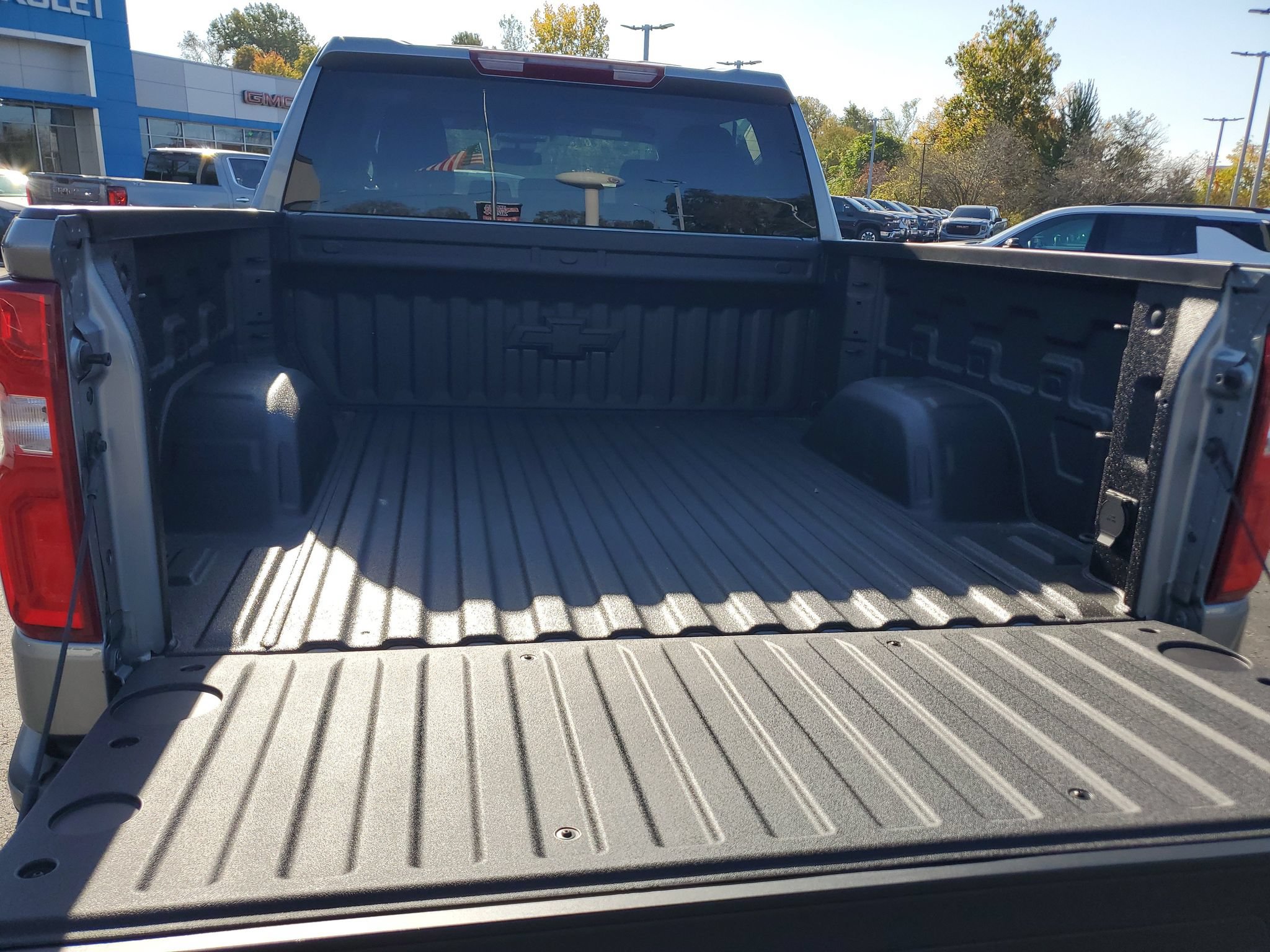 New 2026 Chevrolet Silverado 1500 RST w/ RST Select Package AWD/4WD image 10