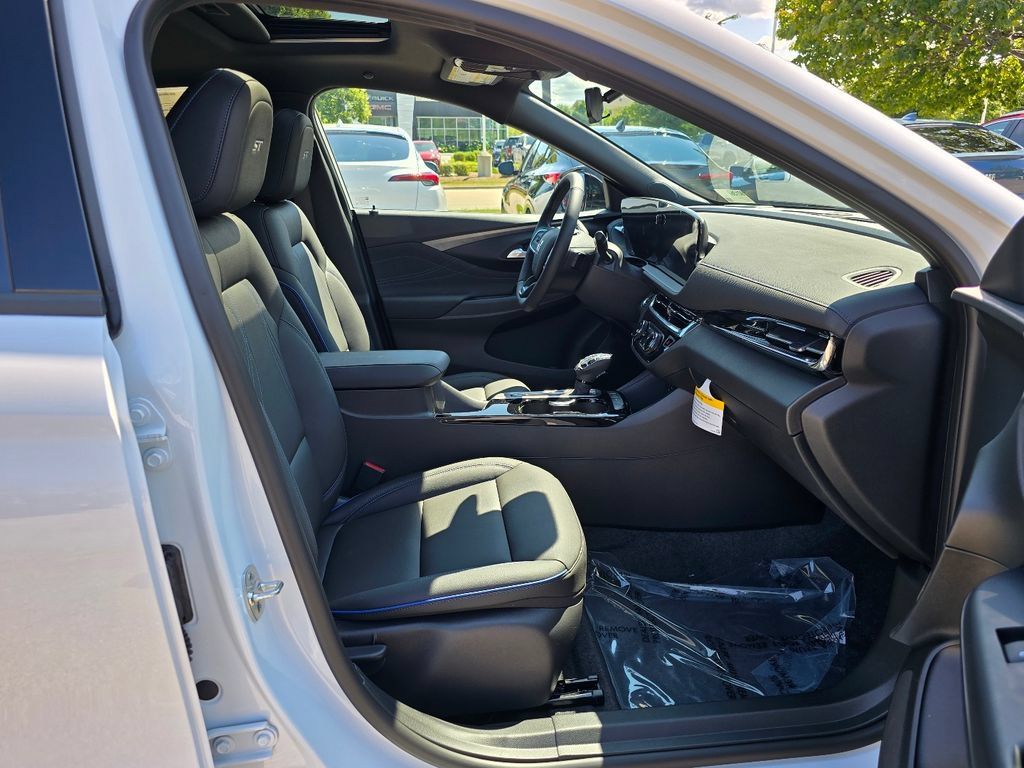 New 2026 Buick Envista Sport Touring w/ Convenience I Package FWD image 28