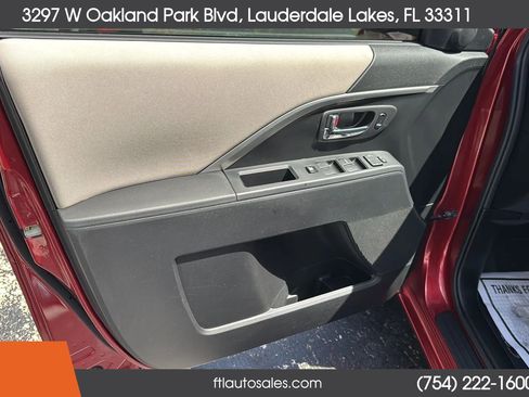 Used 2015 MAZDA MAZDA5 Sport FWD image 18