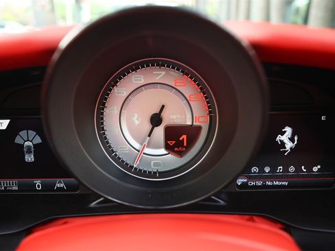 Certified 2021 Ferrari F8 Tributo image 32