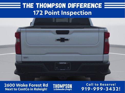 Used 2024 Chevrolet Silverado 1500 LT Trail Boss w/ Convenience Package II AWD/4WD image 4