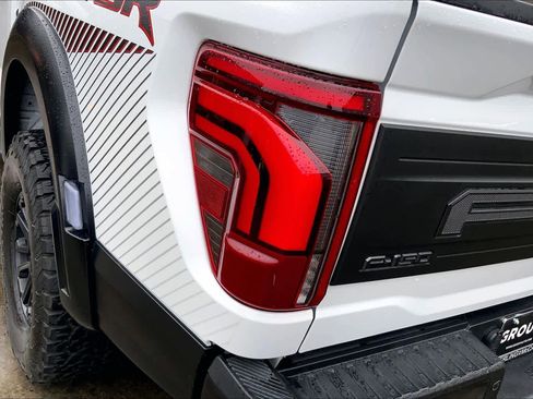 Used 2025 Ford F150 Raptor image 28