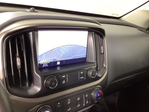 Used 2021 Chevrolet Colorado Z71 w/ Safety Package AWD/4WD image 29