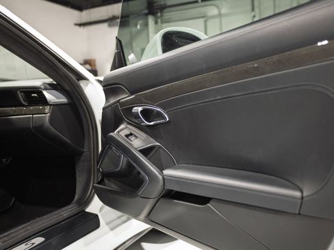 Used 2015 Porsche 911 Turbo S AWD/4WD image 30