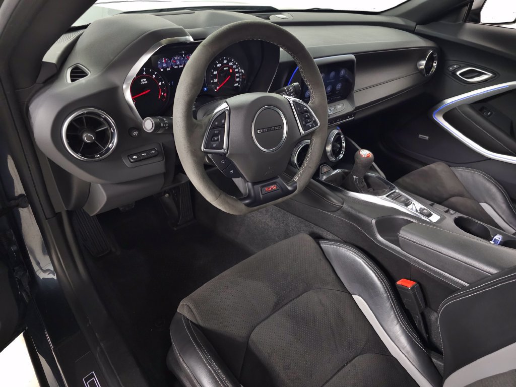 Used 2023 Chevrolet Camaro SS RWD image 15