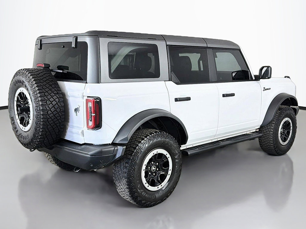 Used 2023 Ford Bronco Badlands w/ Sasquatch Package AWD/4WD image 11