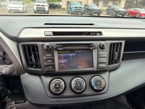 Used 2017 Toyota RAV4 LE w/ All Weather Liner Package AWD/4WD image 22