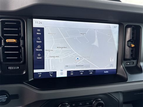 Used 2023 Ford Bronco Badlands image 18