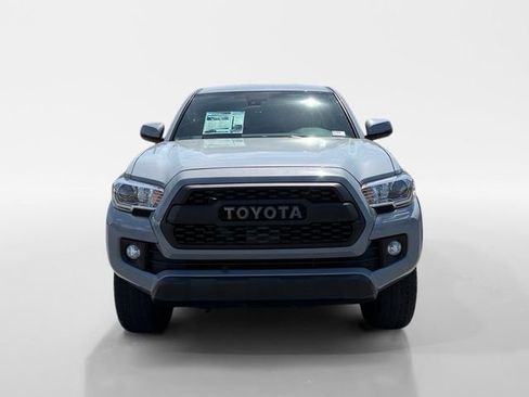 Used 2019 Toyota Tacoma TRD Off-Road RWD image 9