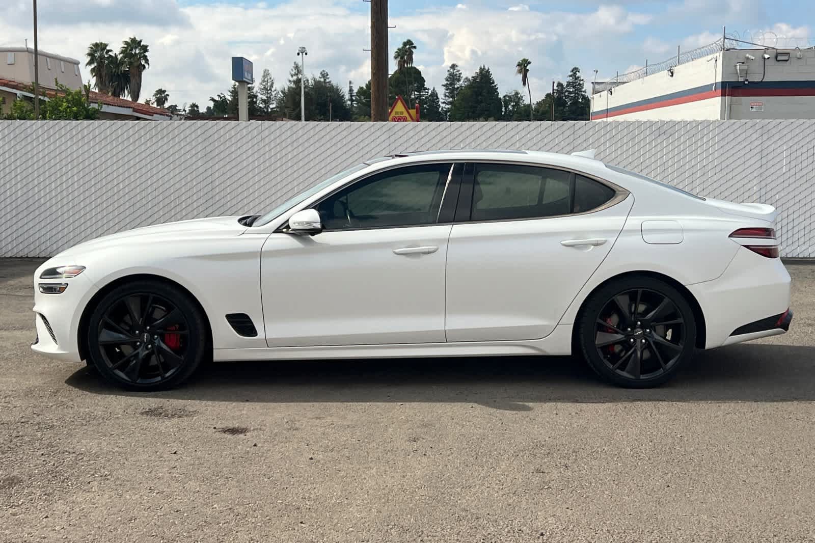 Used 2023 Genesis G70 3.3T w/ Sport Prestige Package RWD image 5