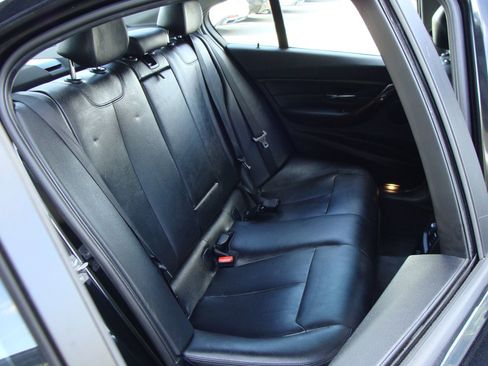 Used 2015 BMW 328i xDrive Sedan AWD/4WD image 11