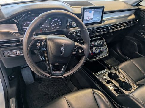 Used 2022 Lincoln Corsair AWD w/ Equipment Group 101A image 10