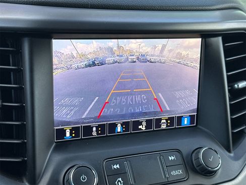 Used 2023 GMC Acadia AT4 w/ Technology Package image 23