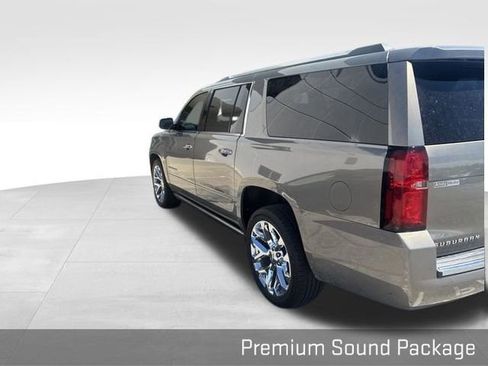Used 2017 Chevrolet Suburban Premier AWD/4WD image 7