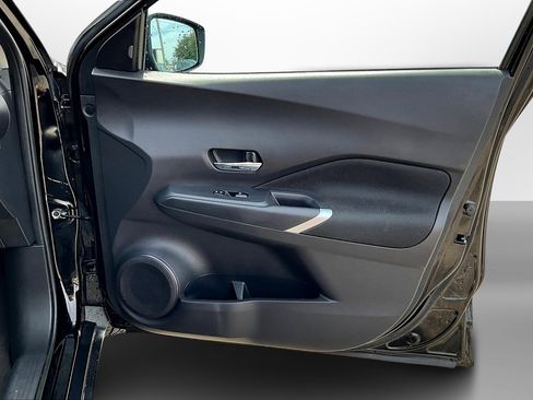 Used 2024 Nissan Kicks SV image 26