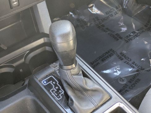 Used 2018 Toyota Tacoma SR image 15