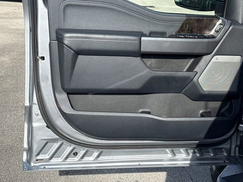 Used 2024 Ford F250 Lariat w/ Sport Appearance Package image 13