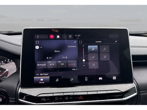 Used 2023 Jeep Compass Altitude image 19