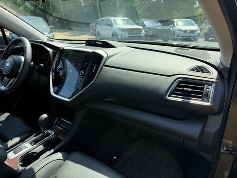 Used 2025 Subaru Ascent Touring AWD/4WD image 15