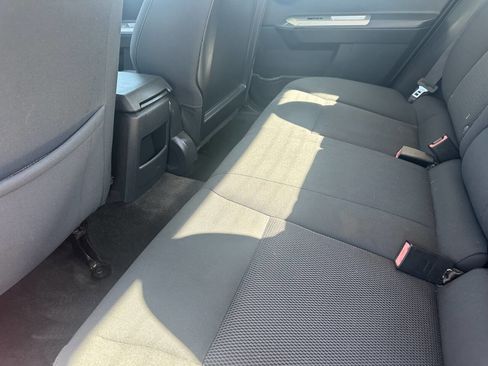 Used 2010 Dodge Avenger Express image 4