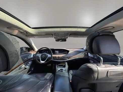 Used 2019 Mercedes-Benz S 560 Sedan image 26