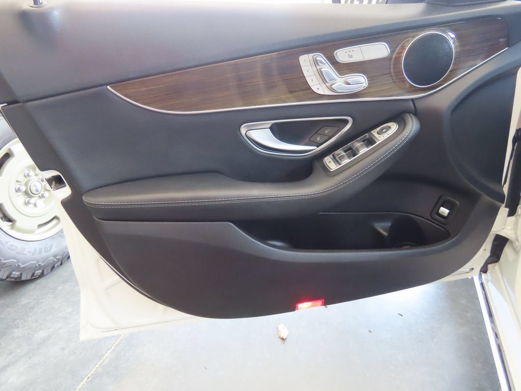 Used 2019 Mercedes-Benz C 300 4MATIC Sedan w/ Premium Package image 18