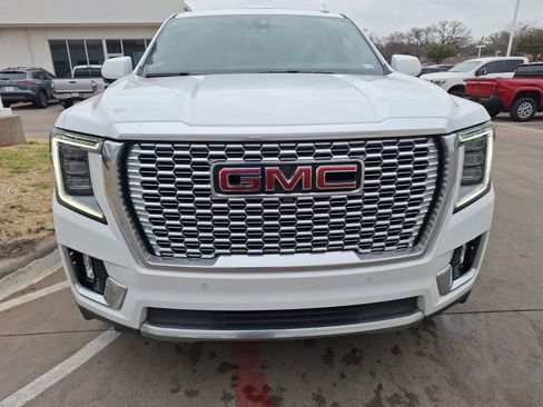 Used 2022 GMC Yukon Denali image 9
