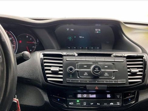Used 2016 Honda Accord Sport image 5